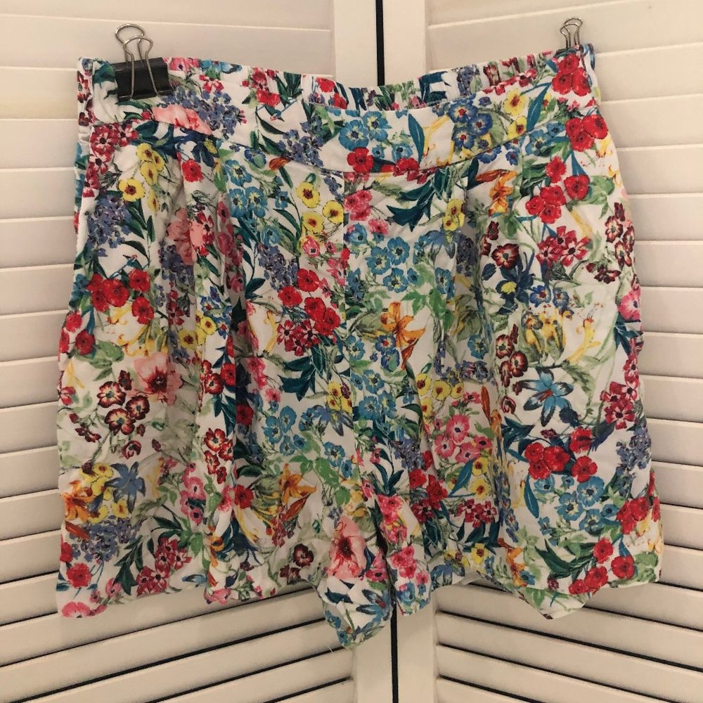 Floral Short Shorts